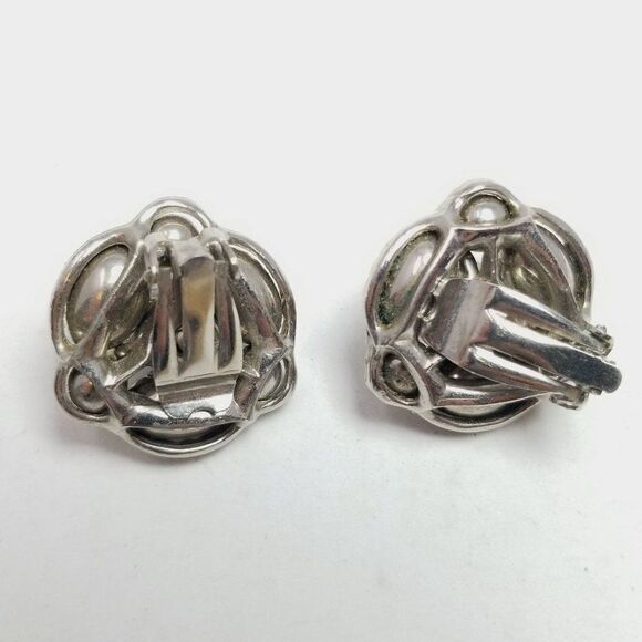 Vintage Silver Tone Beaded Cluster Clip On Earrings, Retro 70s Style, Estate - Picture 3 of 6
